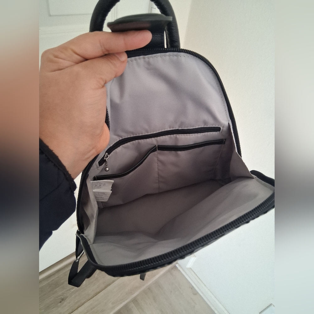 Baggallini 2 Piece Bundle Includes Crossbody And … - image 4